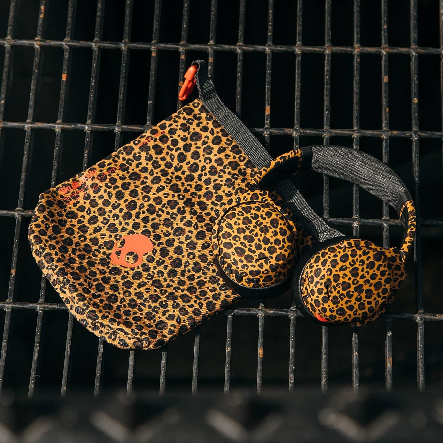 Skullcandy Bluetooth Headphones Microphone for iPhone Android - Leopard